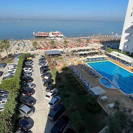 Seaview Modern Apartament Апартаменты *